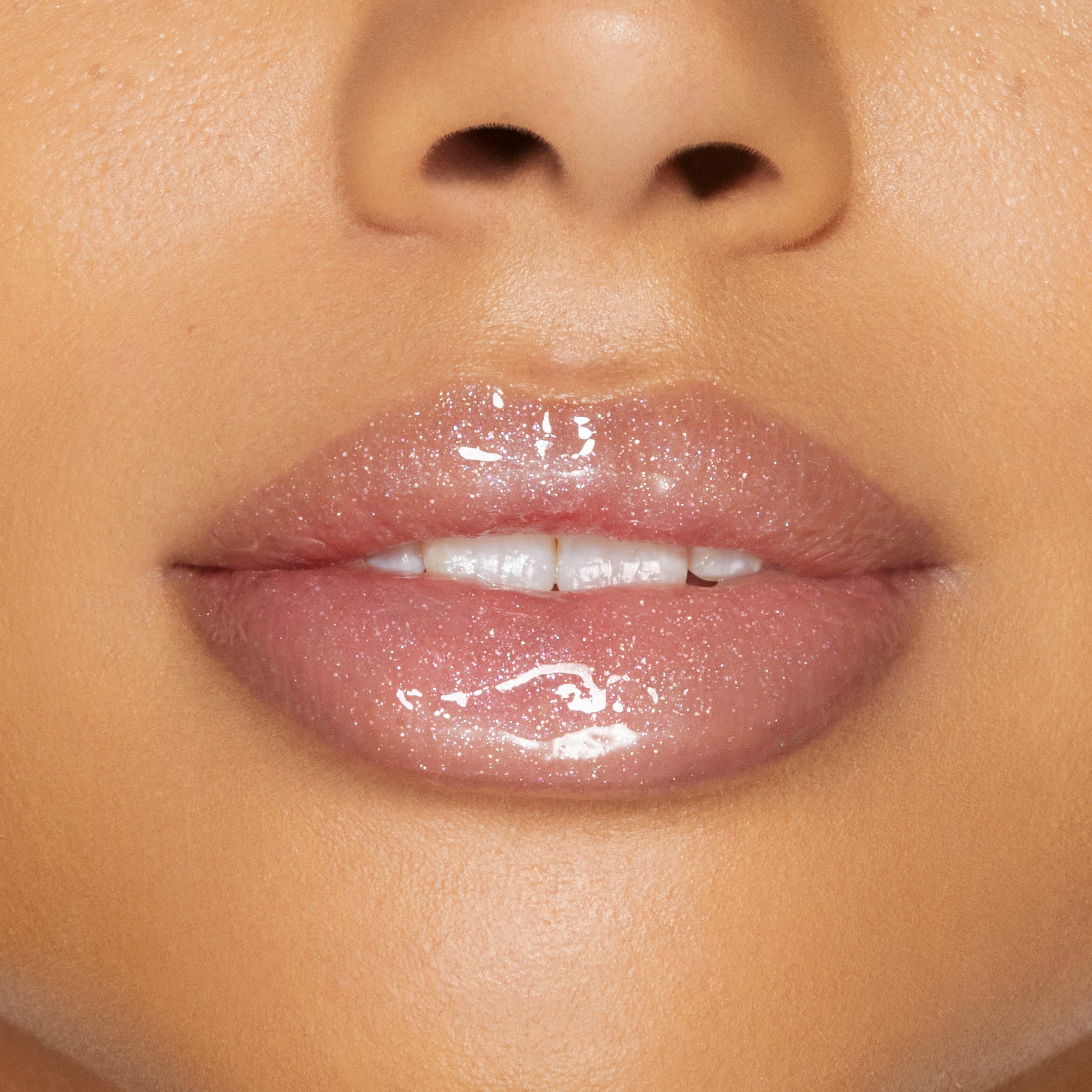 Alternative view of Plumping Gloss