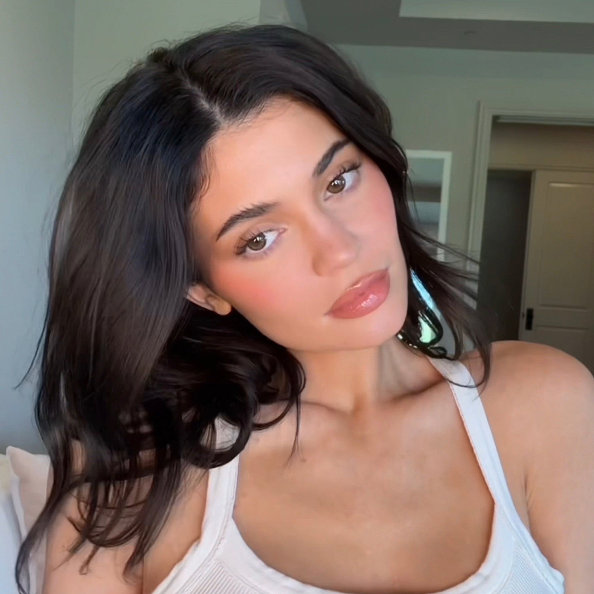 Kylie's Natural & Glowy Look Bundle