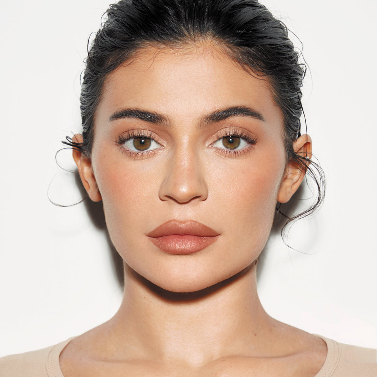 Kylie's Concealer Campaign Look Bundle