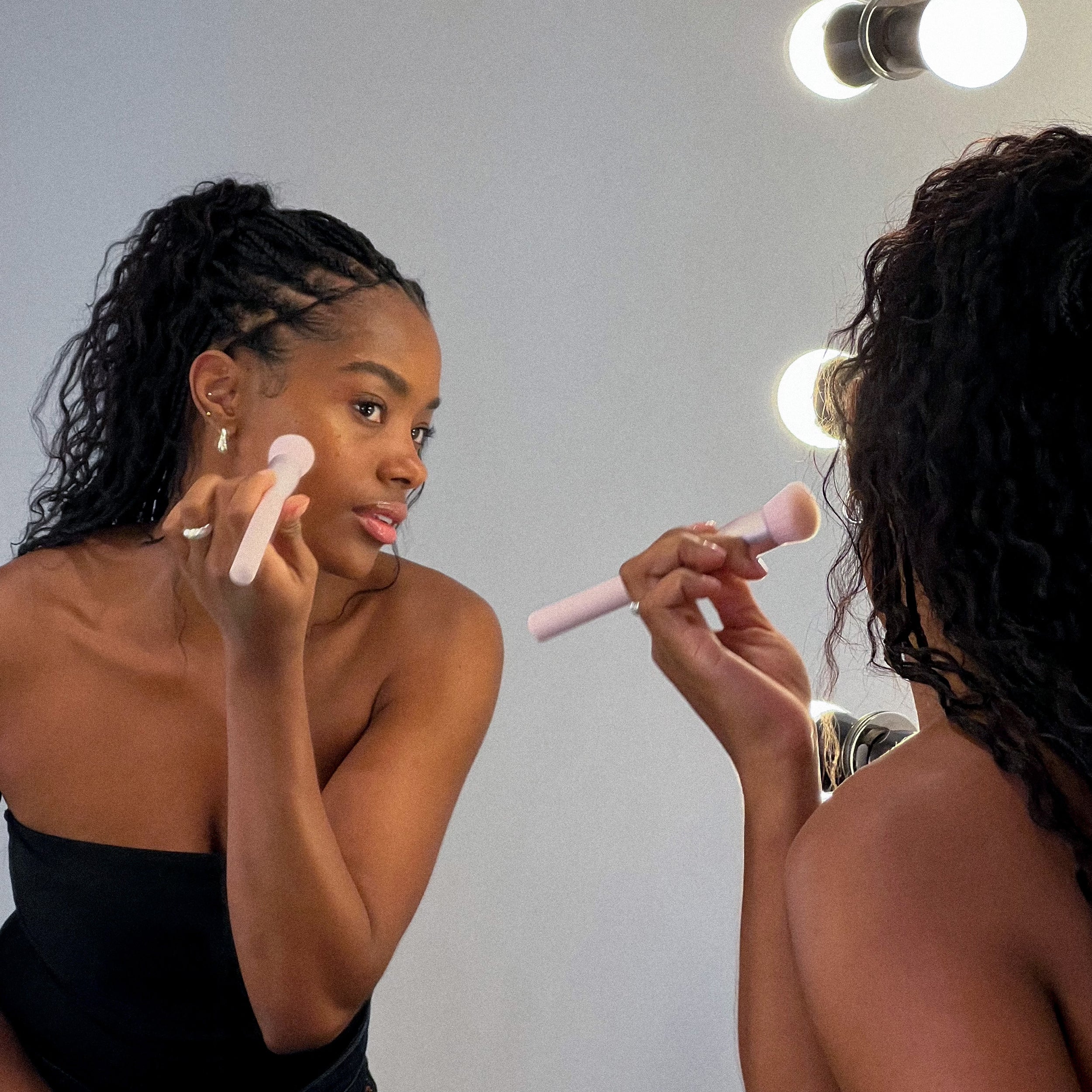 Alternative view of Foundation Brush 01